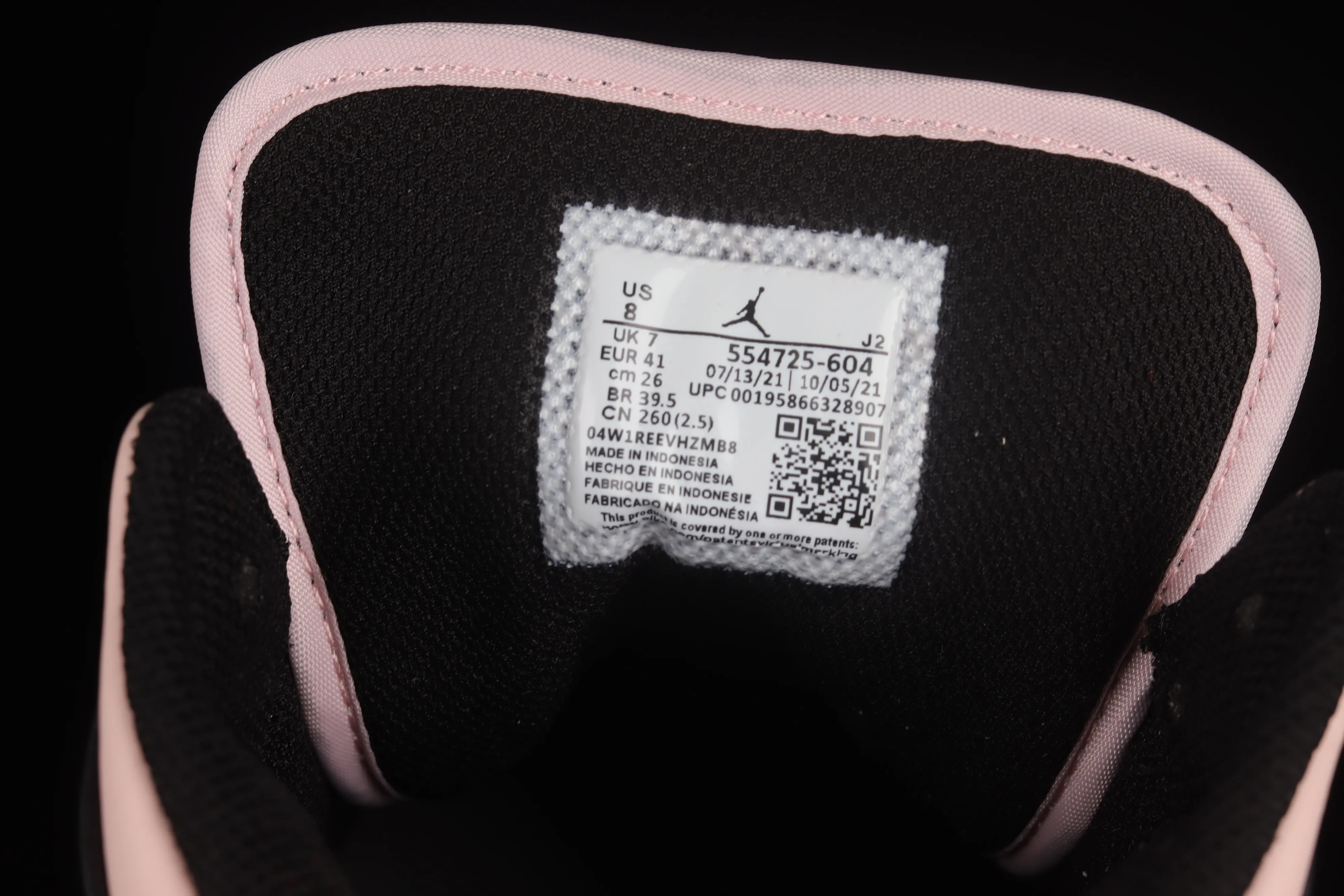 All categories Air Jordan Jordan series basketball shoes Air Jordan 1 Mid Air Jordan 1 Mid AJ1 Joe 1 black powder mid-top retro basketball shoes 554725-604